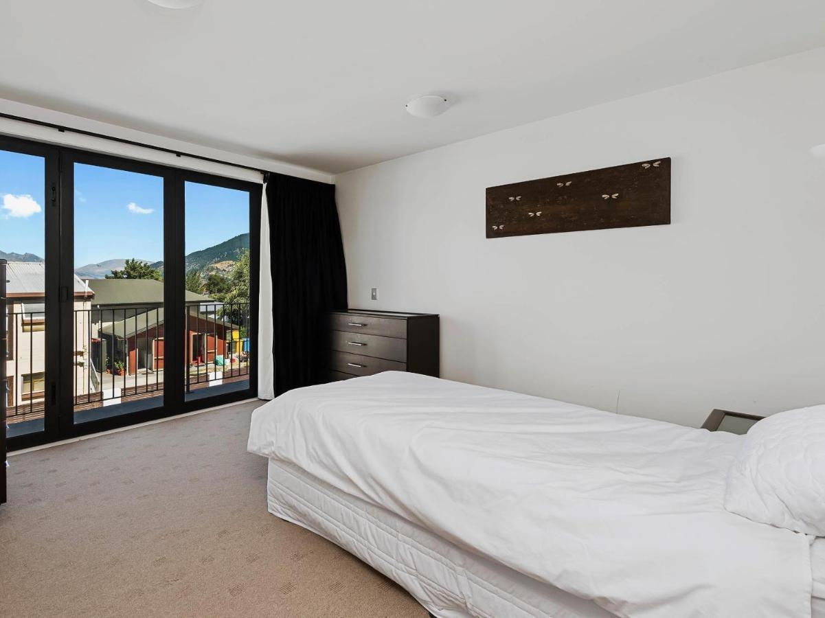 Ridge View Apartment - Queenstown Apartment Екстериор снимка